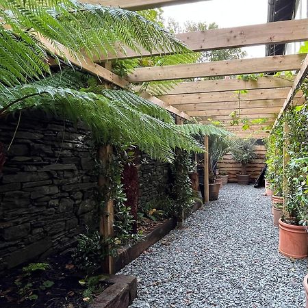 Quirky Retreats - The Hidden Retreat Apartment วินเดอร์เมียร์ ภายนอก รูปภาพ