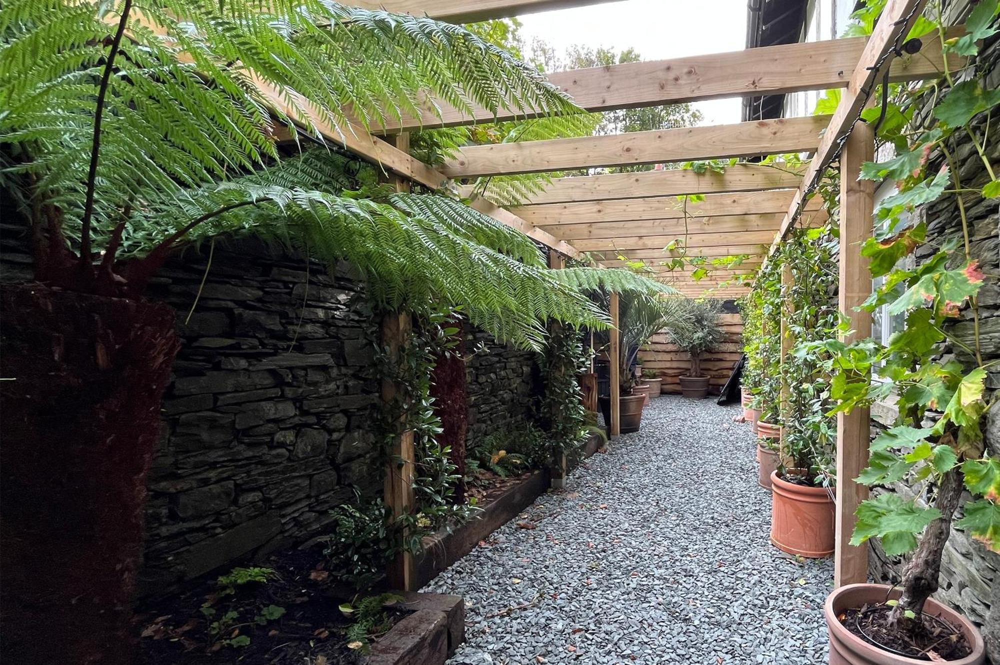 Quirky Retreats - The Hidden Retreat Apartment วินเดอร์เมียร์ ภายนอก รูปภาพ